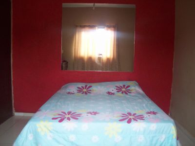 CASA COM PISCINA EM PIRENÓPOLIS