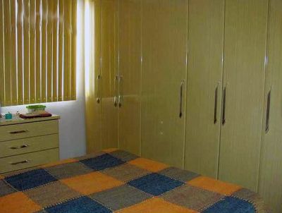 Casa em condomínio fechado a venda em Lauro de Freitas, Bahia