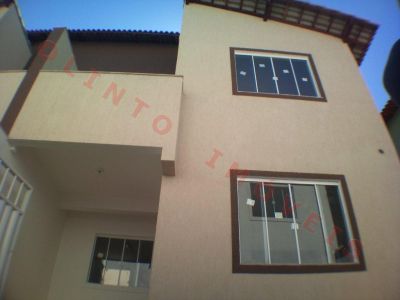 Olinto Imóveis vende Duplex 3 qts no Recreio em Rio das Ostras