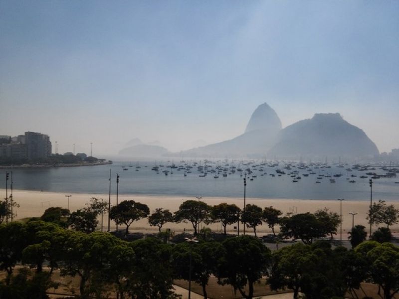 Praia de Botafogo -Apt 2 Quartos - 80m2 - 1 Vaga - Andar Alto - Vista Baía