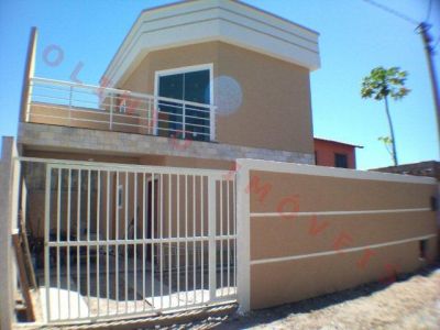 Olinto Imóveis vende Duplex 2 qts no Recreio em Rio das Ostras