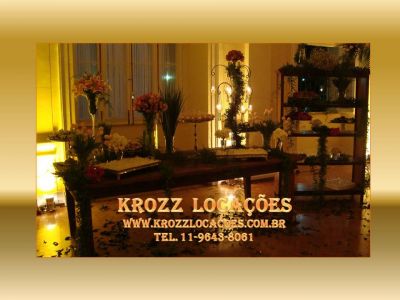 LOCAÇÃO DE MESAS DE MADEIRA DE DEMOLIÇÃO