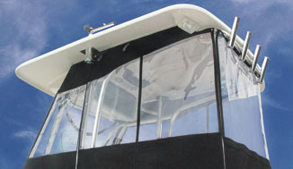 Capota náutica para barcos e lanchas.