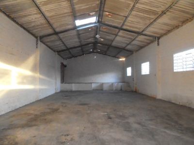 CONJUNTO DE GALPÕES