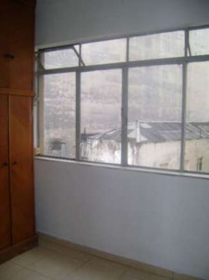 KITCHENET ACLIMAÇÃO COM QUARTO E COZINHA SEPARADOS.