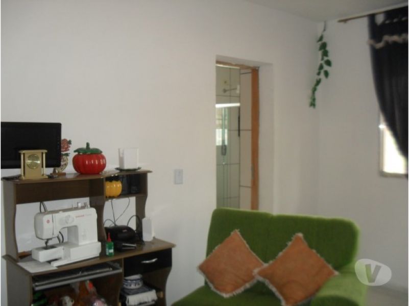 Sobrado com várias casas. bom para renda Cód. 399 