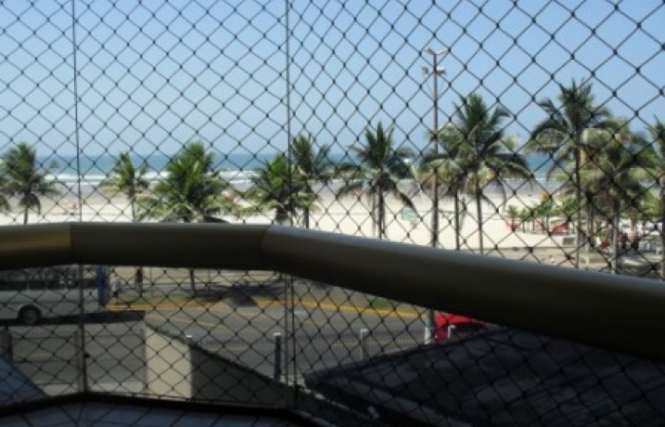 Cód. M001 1 dormitório frente ao mar c/ picina e salão de jogos