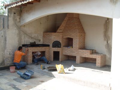 FORNO DE PIZZA, CHURRASQUEIRAS E FOGÕES A LENHA