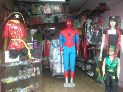 VENDO LOJA DE FANTASIAS E ACESSÓRIOS R$ 52.000,00