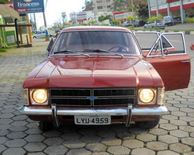 OPALA 76 - 4 CC - 4 PORTAS - TODO EM COURO BRANCO