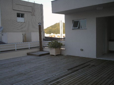 Ed. Mirante da Brava-praia Brava em Florianópolis.