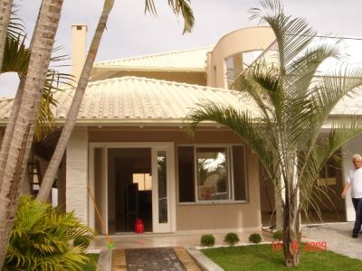 1 Quadra Praia JURERÉ INTERNACIONAL-FLORIANÓPOLIS-Luxuosa Casa