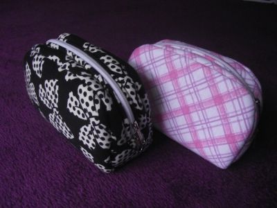 NECESSAIRE E PANTUFAS