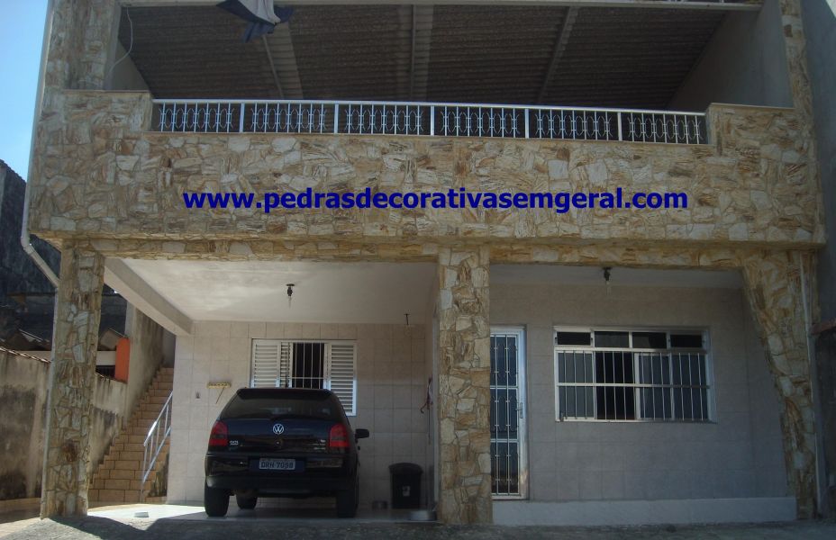 Pedras madeira bruta para muros e fachadas