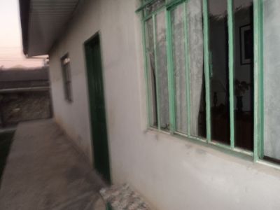 VENDO TERRENO COM 2 CASAS POMAR COM ÁRVORES FRUTÍFERAS E FLORES