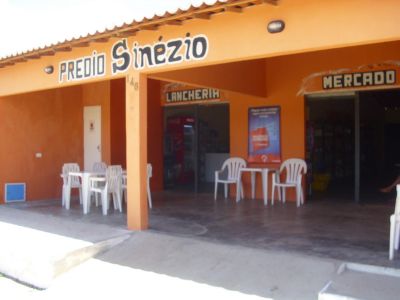 Vende-se Predio na cidade Barro