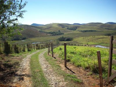 TERRENO FRENTE REPRESA JOÃO PENIDO - COND ENSEADA - JUIZ DE FORA