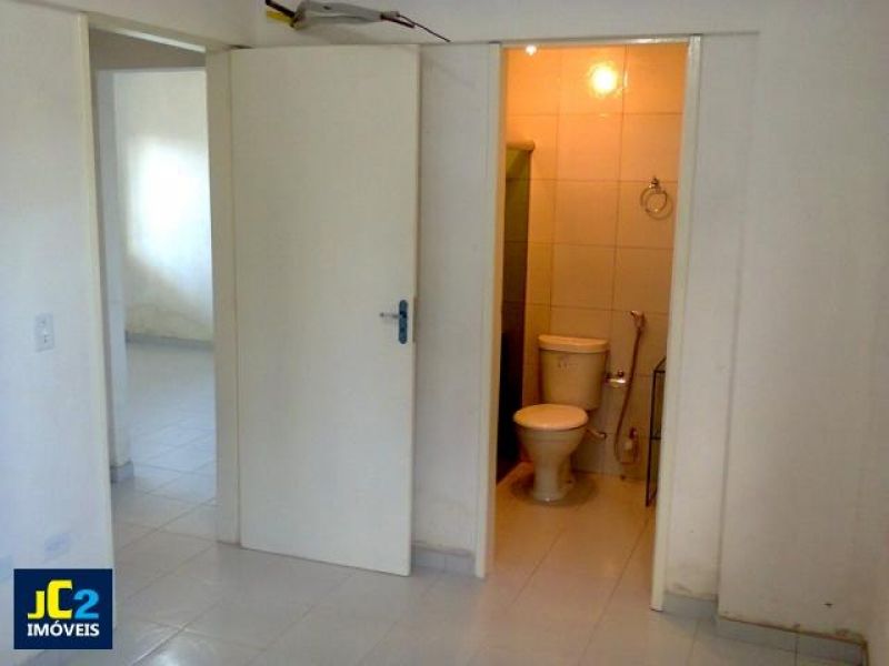 Apartamento com 02 Qts/01 Suíte próximo da Praia