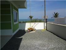 Sobrado frente ao mar