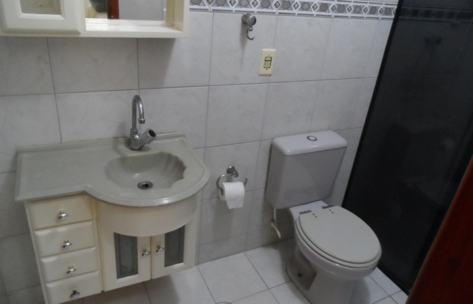 Cód. T003 Prédio frente ao mar apto c/ vista lateral 1 dormitório