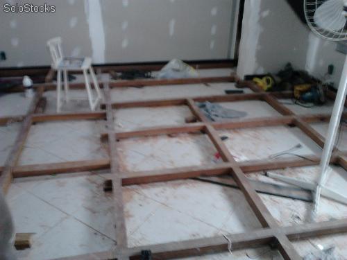 Piso acústico flutuante para coibir ruídos de impacto.