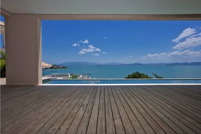 MANSÕES EM FLORIANÓPOLIS