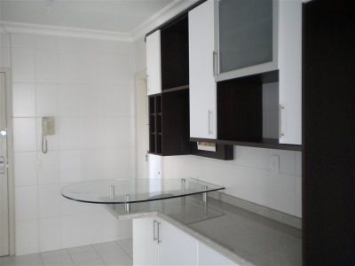 Apartamento em Florianópolis com 3 quartos e garagem no centro