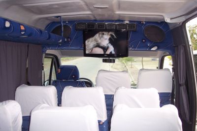 Locação de vans, carros executivos e outros...