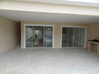 Casa maravilhosa em condomínio fechado na Barra