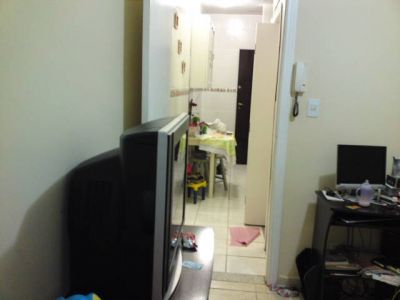 REPÚBLICA – 42 M² - 1 DORMT.  – SACADA – REFORMADO – BOA LOCALIZAÇÃO.