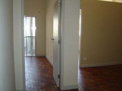 IMÓVEL LOCALIZADO NA REGIÃO CENTRAL.