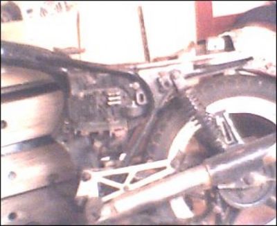 QUADRO CB 400 R$200.00