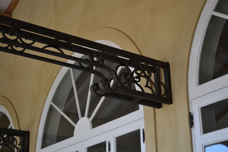 Lustrador de Móveis, Douração, Pátinas, Restauração.