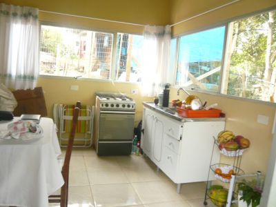 Vendo 3 Casas em pequeno Sitio