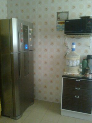 DIVIDO AP 2 D 2 BANH C EST. Q EST. TRAB. NÃO FUME