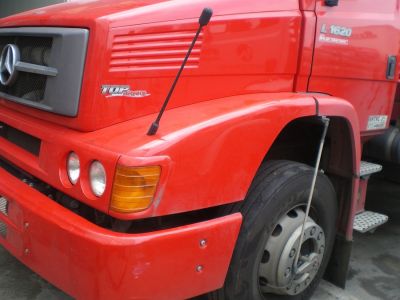 Caminhão MB L-1620 Truck Carroceria - Ano 2011