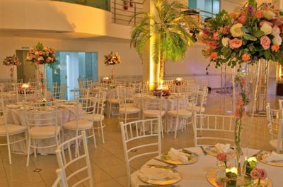 DECORAÇÃO DE CASAMENTOS E LOCAÇÃO DE MÓVEIS