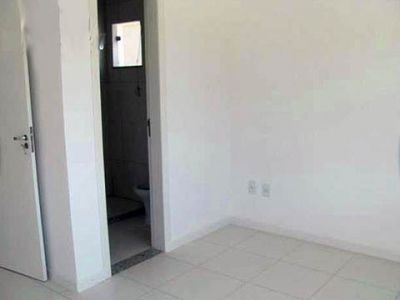 Casa duplex em condomínio fechado a venda em Buraquinho, Lauro de Freitas, Bahia