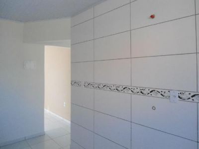 Linda casa nova com dois dormitórios em condomínio fechado na Vargem do Bom Jesus