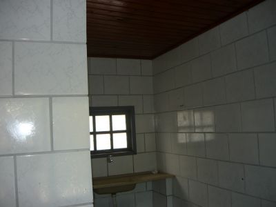 VENDO UMA CASA EM COROA GRANDE