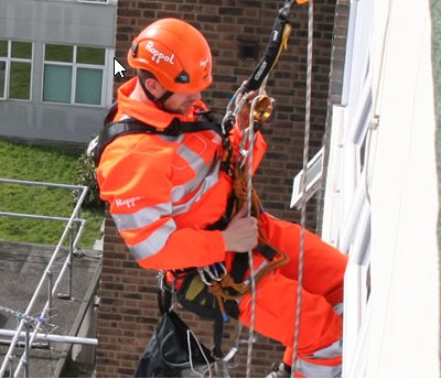 Serviço de alpinismo alpinista industrial Balanceiro balancinho rapel cadeirinha suspensa rj 