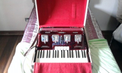 VENDO ACORDEON