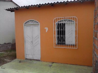 duas kzas  por  R$ 180.000,00
