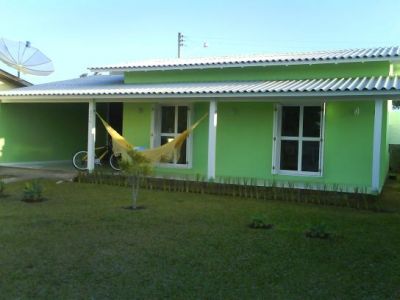 Alugo pra Reveillon- 27/12  a 01/01/2012 . 2 casais