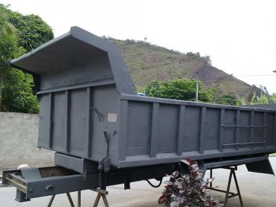 LOJA  AMPLA BOM LUGAR  PARA COMÉRCIO