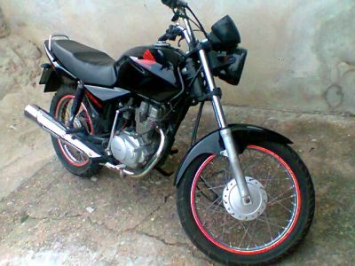 Titan 150 KS 04/05 PRETA