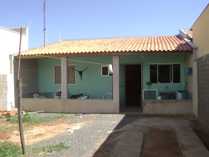 Vi 091, Edicula com varanda, bairro proximo ao centro