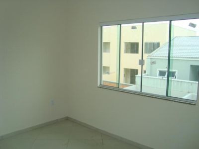 SOBRADOS EM CAMBORIU COM 02 QUARTOS  R$ 135 MIL