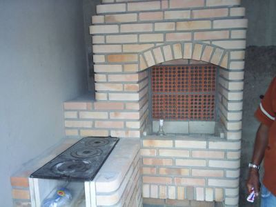 FOGÃO A LENHA COM CHURRASQUEIRA - SHOW GRILL