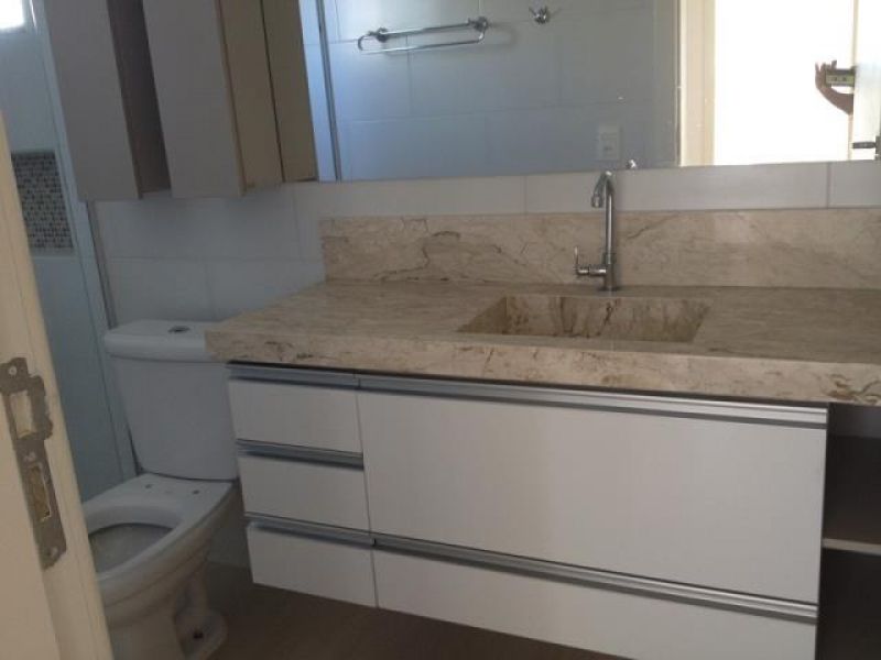 Casa em São José no bairro Forquilhinhas, 3 quartos, 2 vagas